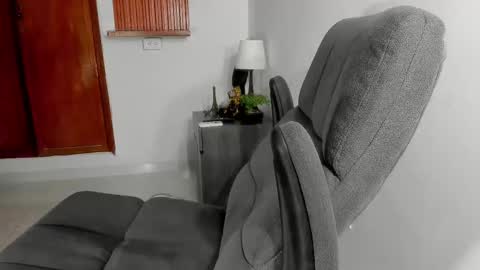 Snapshot of charley_morgan chatting on 02-26-25, 09:48 charley_morgan online show from 02-26-25, 09:48