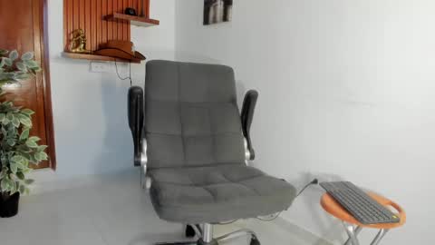 Snapshot of charley_morgan chatting on 03-08-25, 06:58 charley_morgan online show from 03-08-25, 06:58