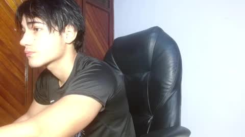 Snapshot of charley_morgan chatting on 09-22-25, 07:16 charley_morgan online show from 09-22-25, 07:16