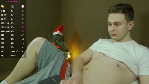 Snapshot of charlie_smiley chatting on 01-03-25, 10:19 Charlie Smiley online show from 01-03-25, 10:19