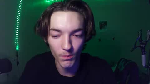 Snapshot of charlied09302 chatting on 10-24-25, 03:36 char sexiness online show from 10-24-25, 03:36