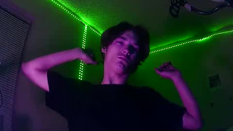 Snapshot of charlied09302 chatting on 10-31-25, 09:43 char sexiness online show from 10-31-25, 09:43