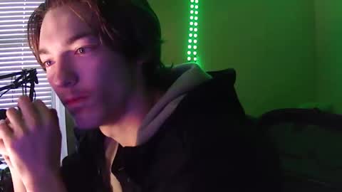 Snapshot of charlied09302 chatting on 11-03-25, 01:23 char sexiness online show from 11-03-25, 01:23