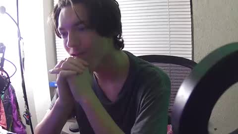 Snapshot of charlied09302 chatting on 11-07-25, 10:48 char sexiness online show from 11-07-25, 10:48