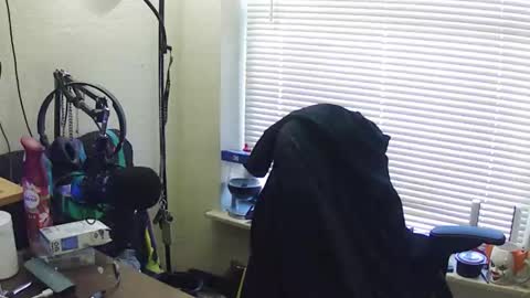 Snapshot of charlied09302 chatting on 11-12-25, 02:06 char sexiness online show from 11-12-25, 02:06