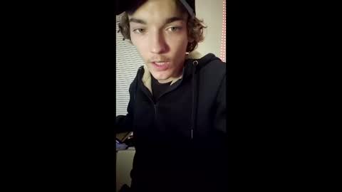 Snapshot of charlied09302 chatting on 11-30-25, 05:44 char sexiness online show from 11-30-25, 05:44