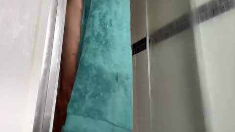 Snapshot of charlieg123 chatting on 10-11-25, 07:51 Gary online show from 10-11-25, 07:51