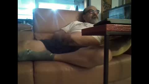 Snapshot of charlieo1953 chatting on 02-05-25, 08:00 charlieo1953 online show from 02-05-25, 08:00