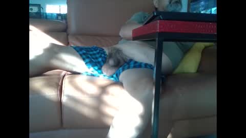 Snapshot of charlieo1953 chatting on 02-06-25, 11:04 charlieo1953 online show from 02-06-25, 11:04