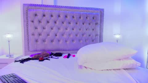 Snapshot of charlietaylorr__ chatting on 12-27-24, 11:10 Charlie online show from 12-27-24, 11:10