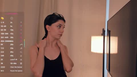 Snapshot of charlinepiker chatting on 01-17-26, 11:15 Yumi online show from 01-17-26, 11:15