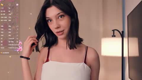 Snapshot of charlinepiker chatting on 02-10-26, 07:12 Yumi online show from 02-10-26, 07:12