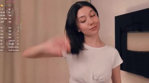 Snapshot of charlinepiker chatting on 02-23-26, 07:44 Yumi online show from 02-23-26, 07:44