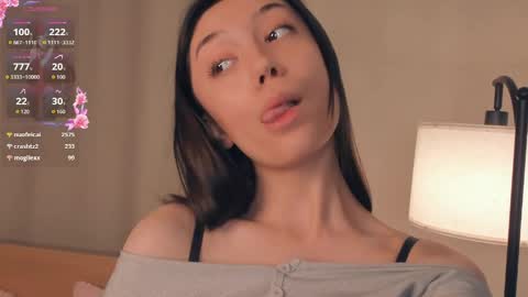 Yumi online show from 04-27-26, 10:41