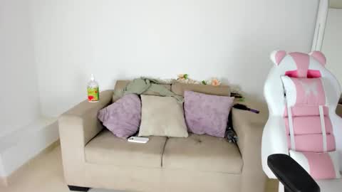    online show from 02-09-25, 10:54