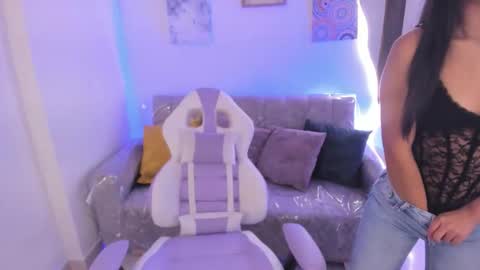    online show from 10-01-25, 04:02