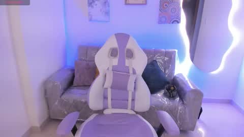    online show from 12-13-25, 08:47