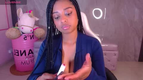 Charlote  online show from 10-24-25, 01:18