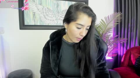 Charlote online show from 01-27-25, 11:43