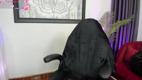 Charlote online show from 02-21-25, 02:59