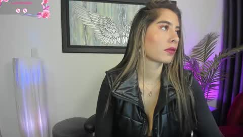 Charlote online show from 02-25-25, 07:25