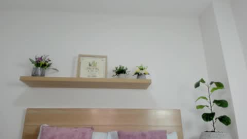 C H A R L O T E online show from 03-10-26, 07:41