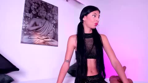 Charlote online show from 02-24-25, 07:52