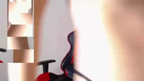 Snapshot of charlotewalker chatting on 12-14-24, 02:10 CharloteWalker online show from 12-14-24, 02:10