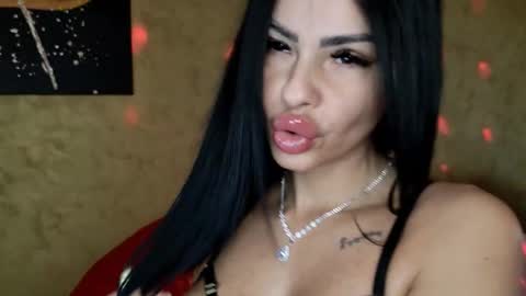 CHARLOTTE online show from 12-22-25, 03:47