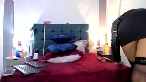 Charlott online show from 09-12-25, 03:23