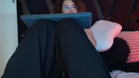 Snapshot of charlotte1117 chatting on 01-08-25, 11:52 Char 3 online show from 01-08-25, 11:52