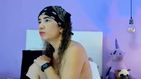 Snapshot of charlotte1117 chatting on 09-27-25, 03:28 Char 3 online show from 09-27-25, 03:28