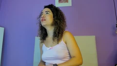 Snapshot of charlotte1117 chatting on 10-04-25, 12:25 Char 3 online show from 10-04-25, 12:25