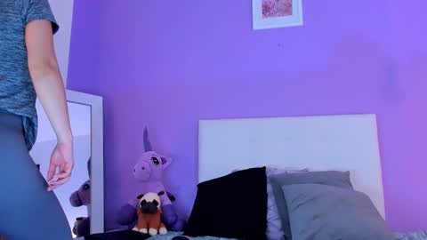 Snapshot of charlotte1117 chatting on 10-15-25, 01:44 Char 3 online show from 10-15-25, 01:44