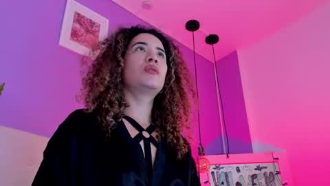 Snapshot of charlotte1117 chatting on 10-30-25, 02:40 Char 3 online show from 10-30-25, 02:40