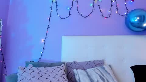 Char 3 online show from 12-18-25, 03:40