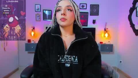 Charlotte online show from 11-10-25, 04:22