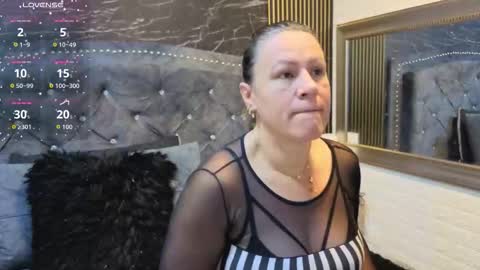 charlotte online show from 11-22-25, 11:20