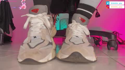 charlotte  grey online show from 10-18-25, 09:04