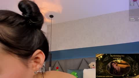 Snapshot of charlotte_copper chatting on 12-12-24, 06:53 Charlotte online show from 12-12-24, 06:53