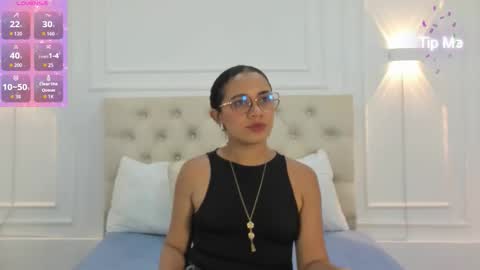 Snapshot of charlotte_dante212 chatting on 09-20-25, 08:32 charlottte y dante online show from 09-20-25, 08:32