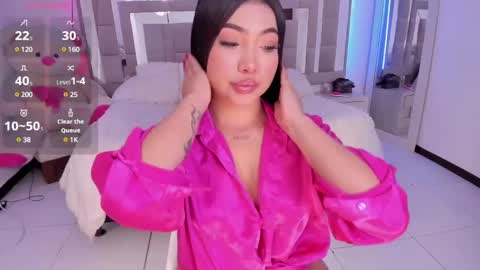 Charlotte online show from 01-26-25, 04:20