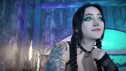 Snapshot of charlotte_germanotta_ chatting on 01-18-25, 05:26 Charlotte online show from 01-18-25, 05:26