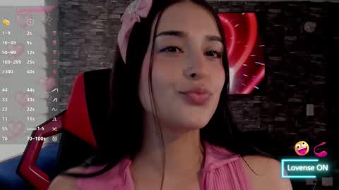 Charlotte  online show from 02-06-26, 08:34