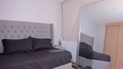 Snapshot of charlotte_harriz chatting on 12-21-24, 03:58 Charlotte online show from 12-21-24, 03:58