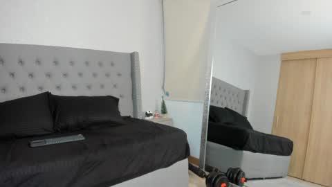 Snapshot of charlotte_harriz chatting on 12-29-24, 09:28 Charlotte online show from 12-29-24, 09:28