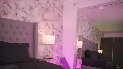 Snapshot of charlotte_harriz chatting on 03-12-25, 06:29 Charlotte online show from 03-12-25, 06:29