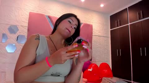 Snapshot of charlotte_icee chatting on 02-20-25, 04:46 Charlotte Icee online show from 02-20-25, 04:46