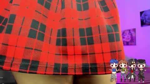 Snapshot of charlotte_joestar chatting on 10-01-25, 04:18 Charlie online show from 10-01-25, 04:18