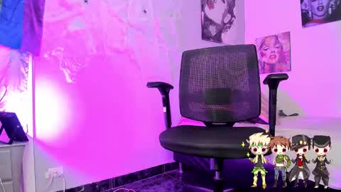 Snapshot of charlotte_joestar chatting on 10-05-25, 03:49 Charlie online show from 10-05-25, 03:49